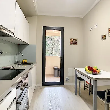 Lotus By Lovelystay Funchal